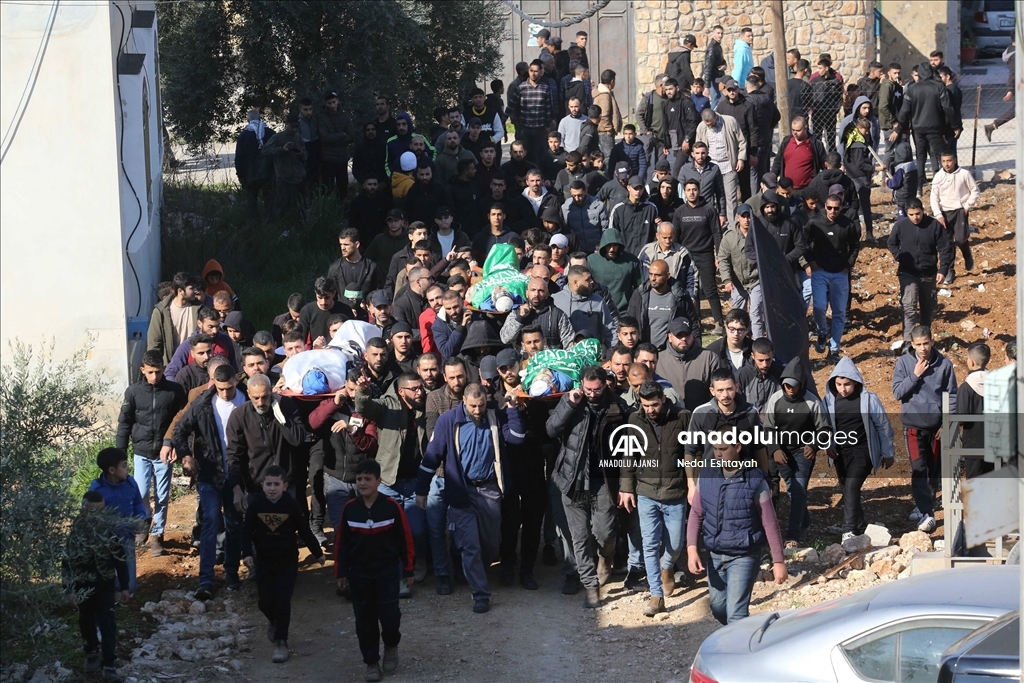 İsrail'in Batı Şeria'da öldürdüğü 10 Filistinli için cenaze töreni düzenlendi