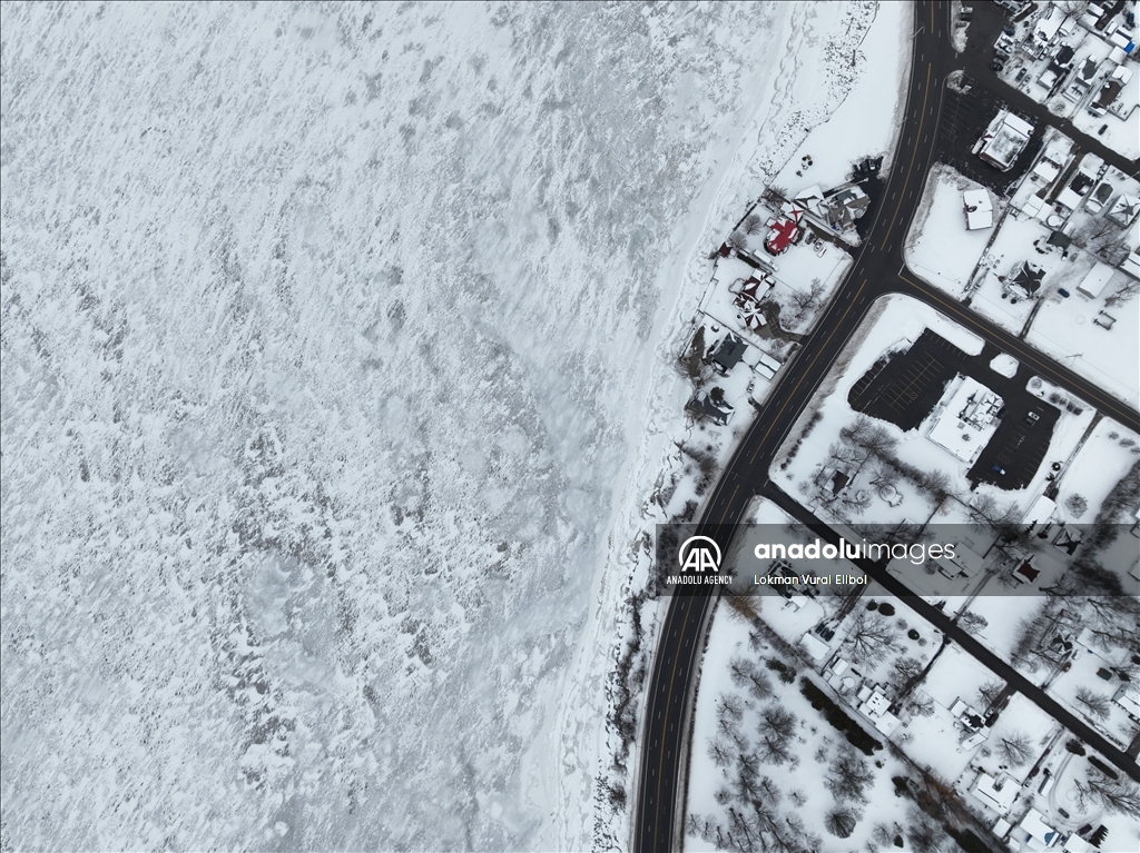 Li Amerîkayê Gola Erîeyê qeşa girt