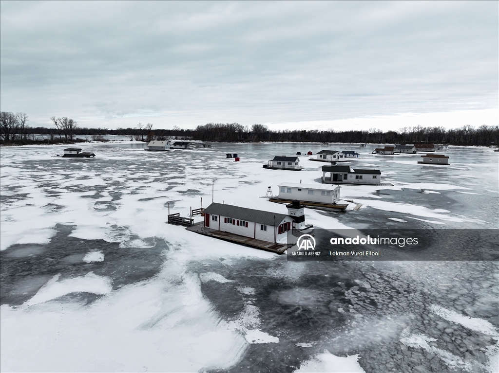 Li Amerîkayê Gola Erîeyê qeşa girt