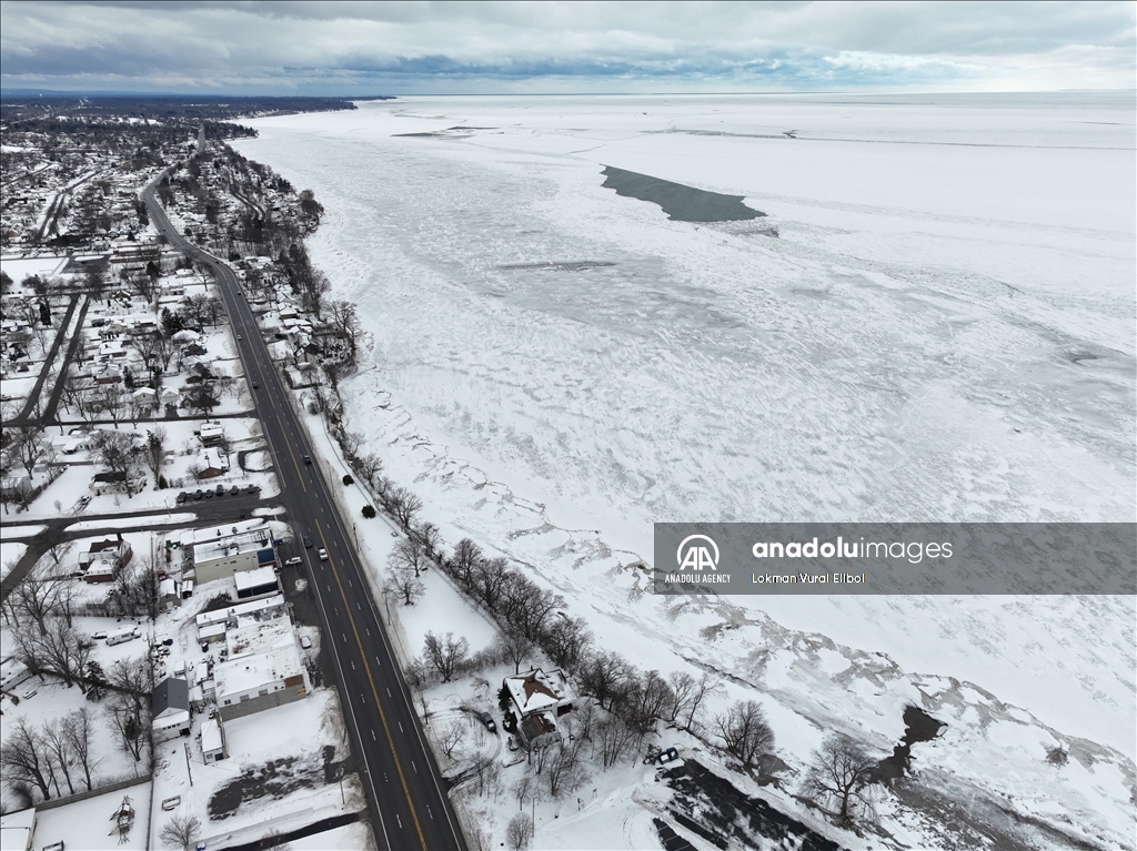 Li Amerîkayê Gola Erîeyê qeşa girt