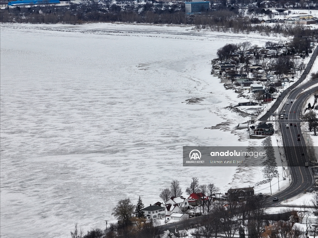 Li Amerîkayê Gola Erîeyê qeşa girt