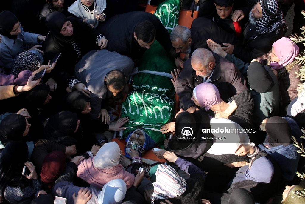 İsrail'in Batı Şeria'da öldürdüğü 10 Filistinli için cenaze töreni düzenlendi