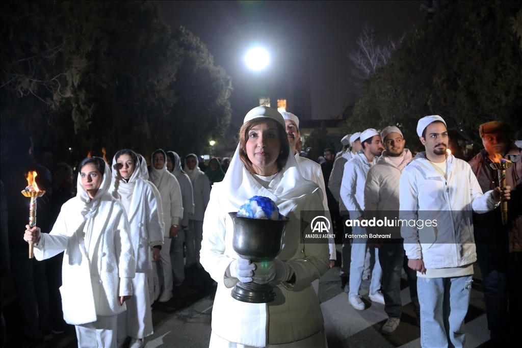 Zerduştên li Îranê "Cejna Sedeyê" pîroz kirin
