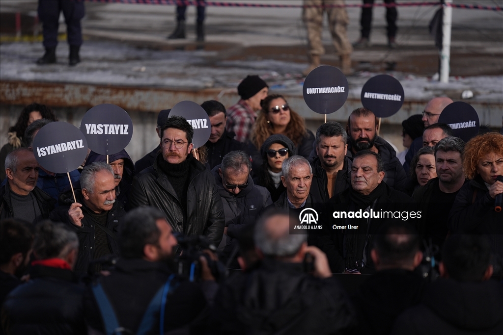 Kartalkaya'daki otel yangınında hayatını kaybedenler anıldı