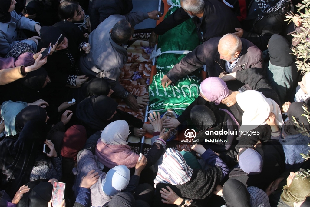 İsrail'in Batı Şeria'da öldürdüğü 10 Filistinli için cenaze töreni düzenlendi