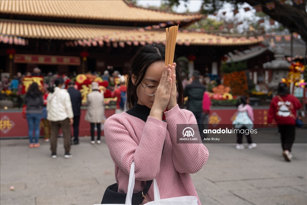 Bahar Festivali kapsamında Guangzhou'daki pazar yoğun ilgi gördü