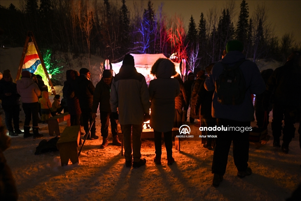 Kanada'da Flying Canoe Volant Festivali düzenlendi