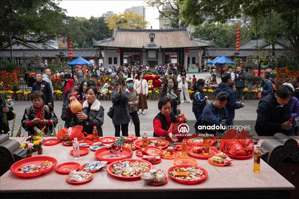 Bahar Festivali kapsamında Guangzhou'daki pazar yoğun ilgi gördü