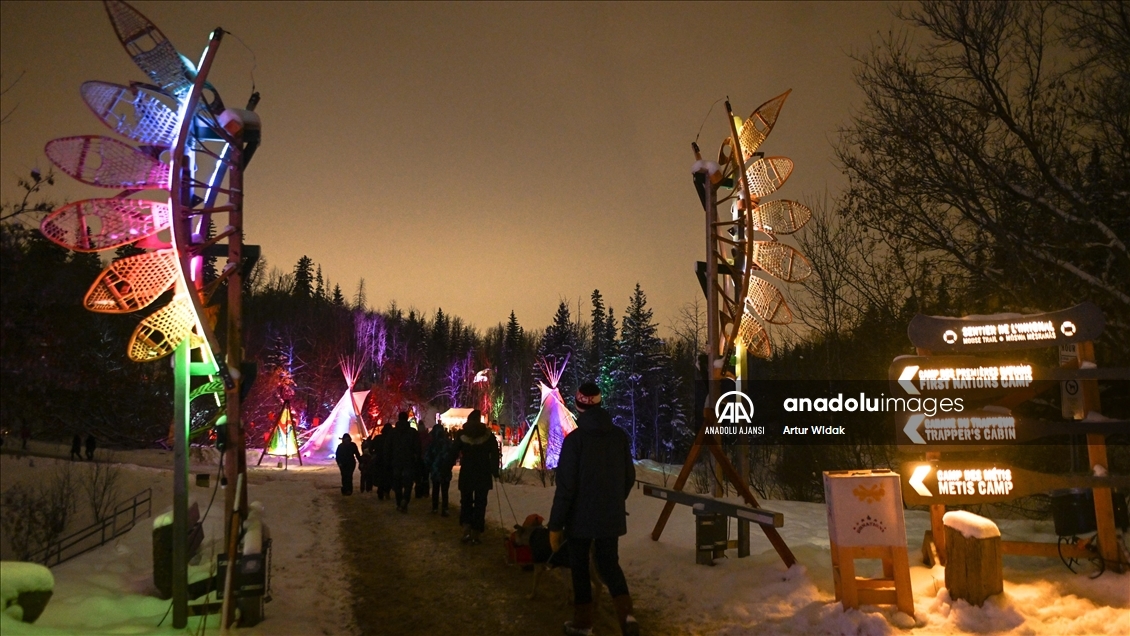 Kanada'da Flying Canoe Volant Festivali düzenlendi
