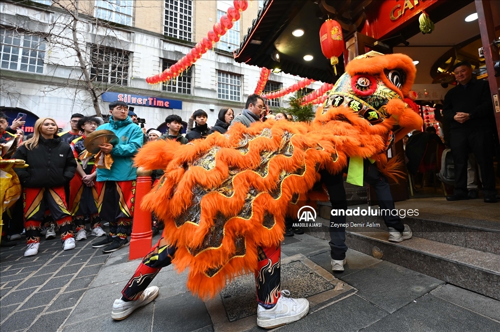 Londra'da Çin Yeni Yılı kutlamaları başladı