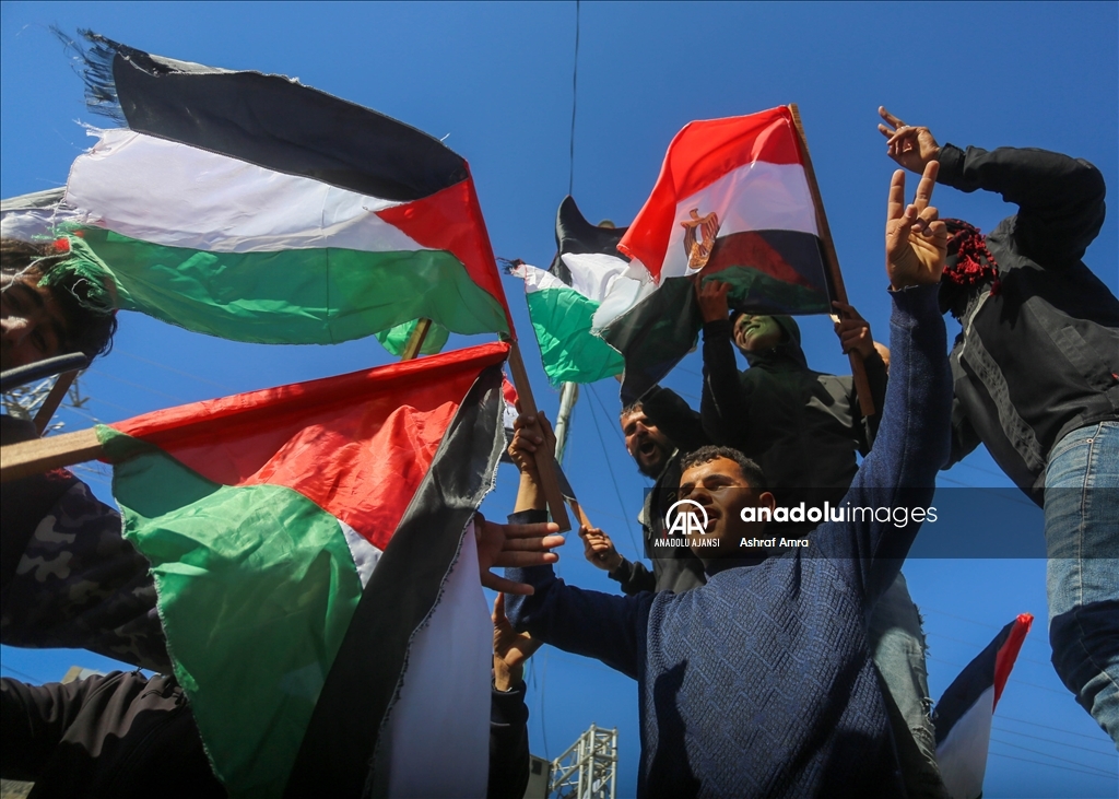 Gazze halkının tehcir edilmesi çağrısını reddeden Mısır ve Ürdün’ün tutumuna destek gösterisi 