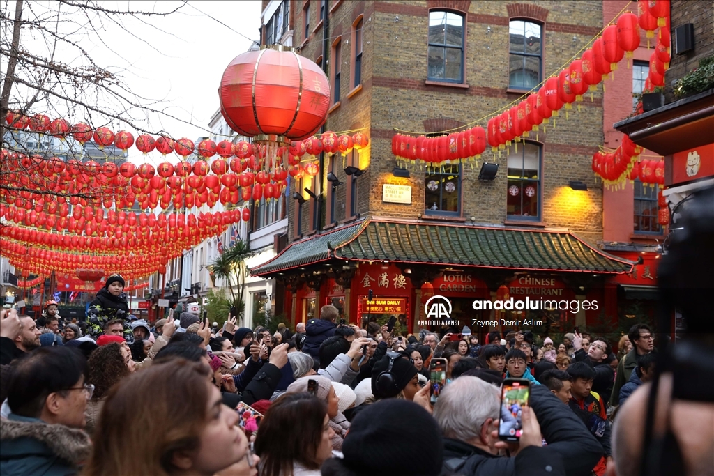 Londra'da Çin Yeni Yılı kutlamaları başladı