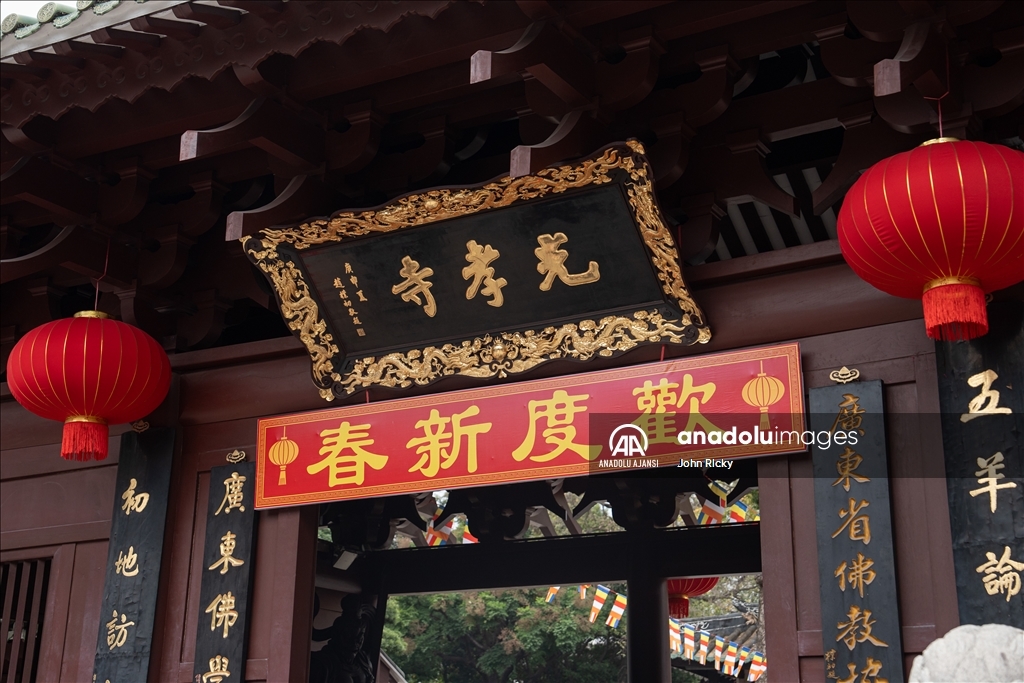 Bahar Festivali kapsamında Guangzhou'daki pazar yoğun ilgi gördü