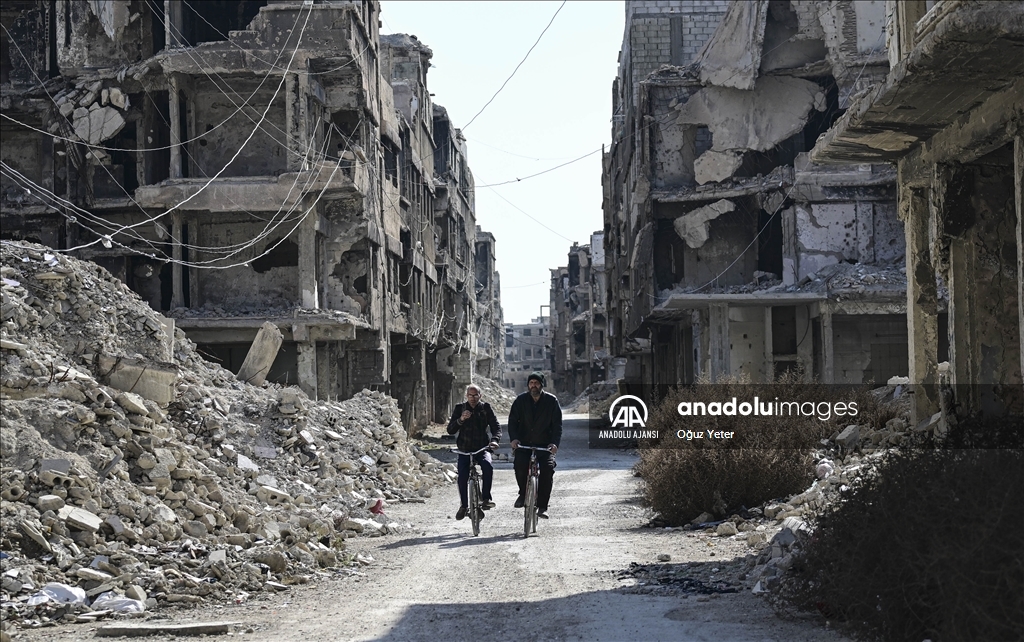 Esed rejimi saldırıları sonrasında Yermuk Filistinli Mülteci Kampı hayalet şehre döndü