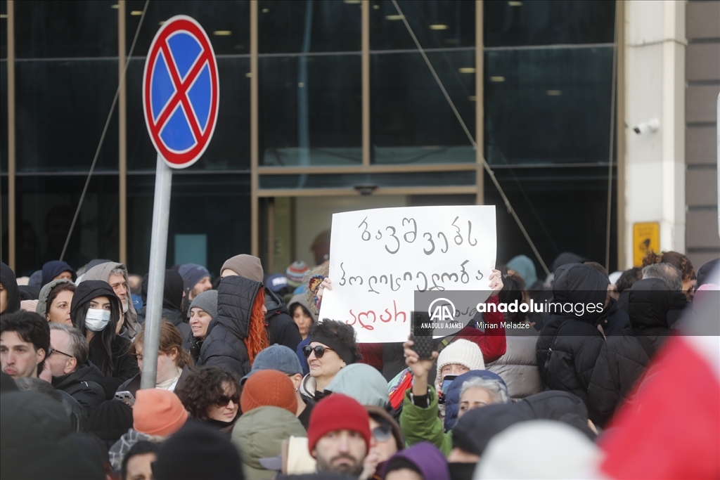 Gürcistan'daki AB yanlısı gösterilerde bazı protestocular gözaltına alındı