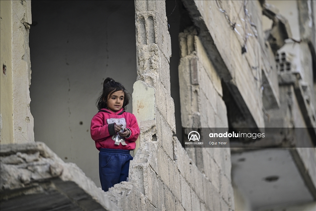 Esed rejimi saldırıları sonrasında Yermuk Filistinli Mülteci Kampı hayalet şehre döndü