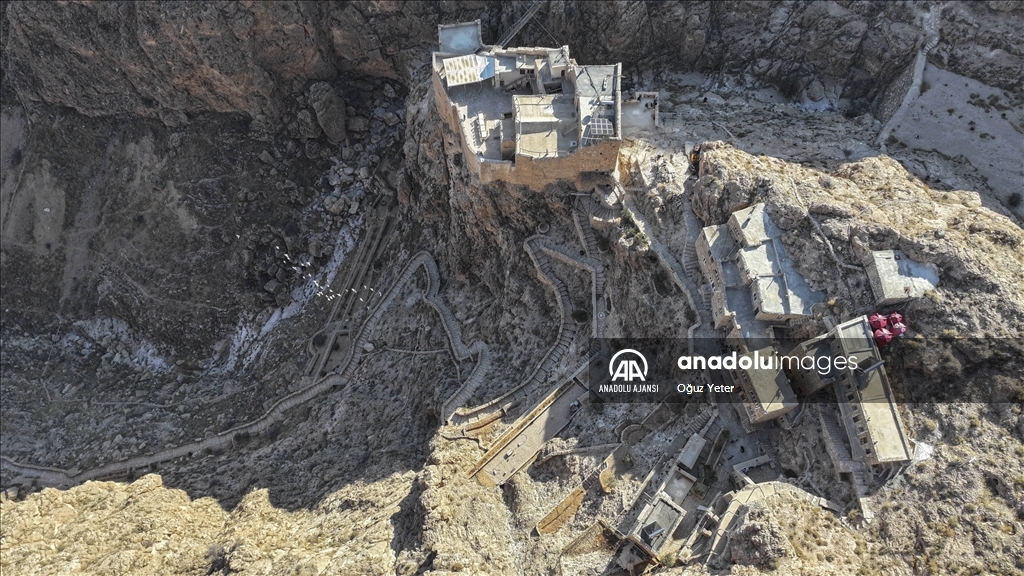 Suriyedeki tarihi manastır ziyaretçilerini ağırlıyor