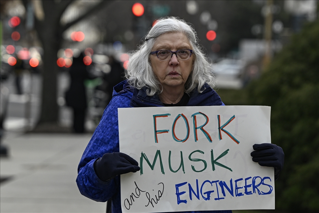 Washington'da Elon Musk'a karşı protesto gösterisi düzenlendi