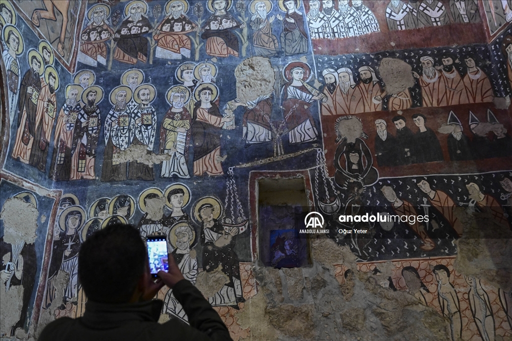 Suriyedeki tarihi manastır ziyaretçilerini ağırlıyor