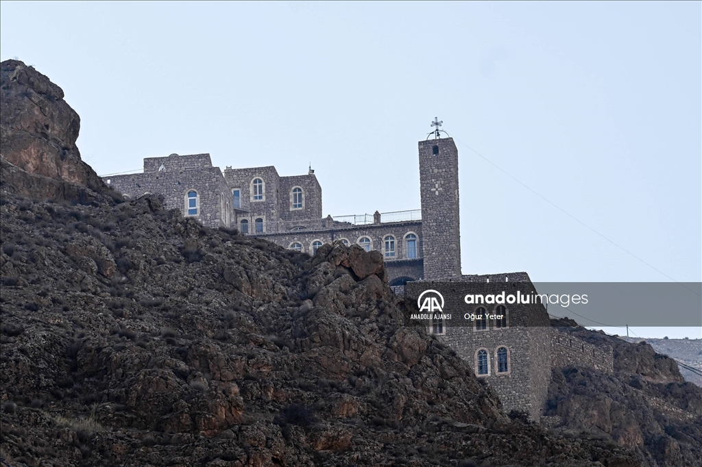 Suriyedeki tarihi manastır ziyaretçilerini ağırlıyor