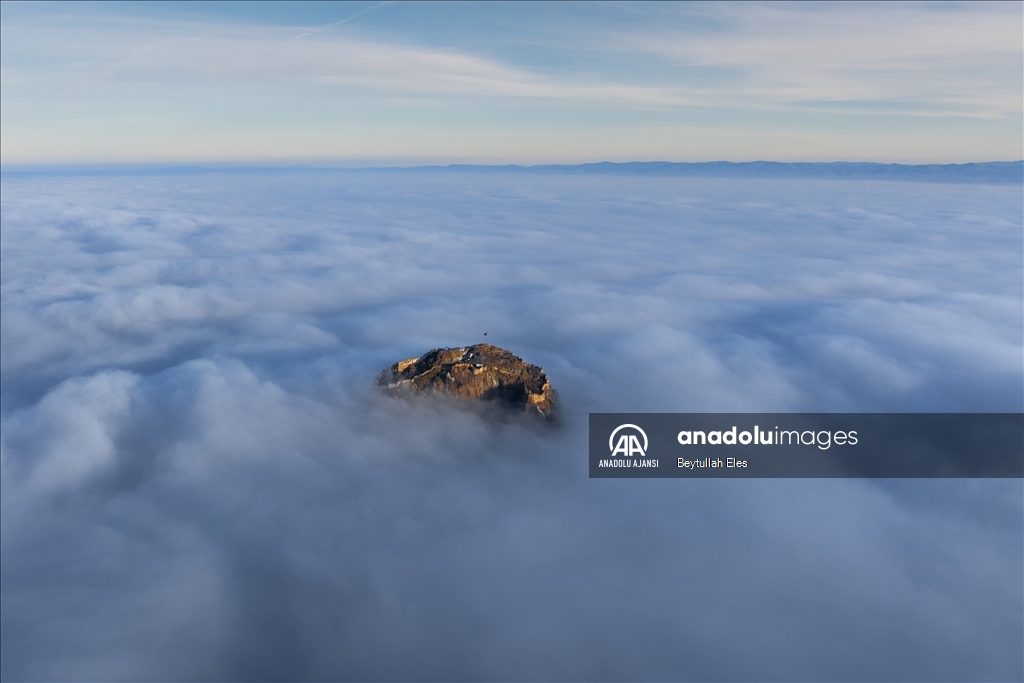 Karahisar Kalesi'nde sis