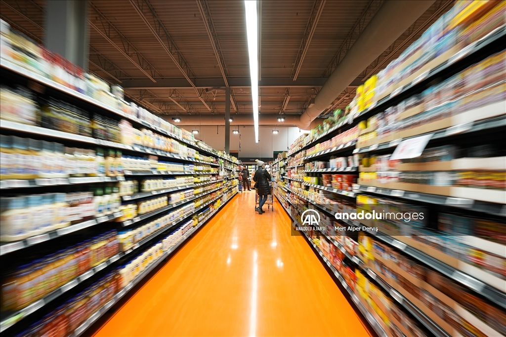 Trump'ın Gümrük Vergisi Kararı, 'Kanada'dan Satın Al' Hareketini Başlattı