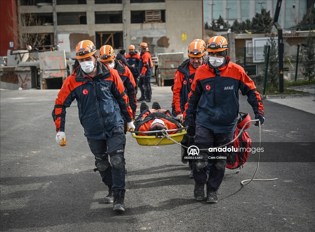 AFAD'ın arama kurtarma ekipleri zorlu görevlere sıkı eğitimlerle hazırlanıyor