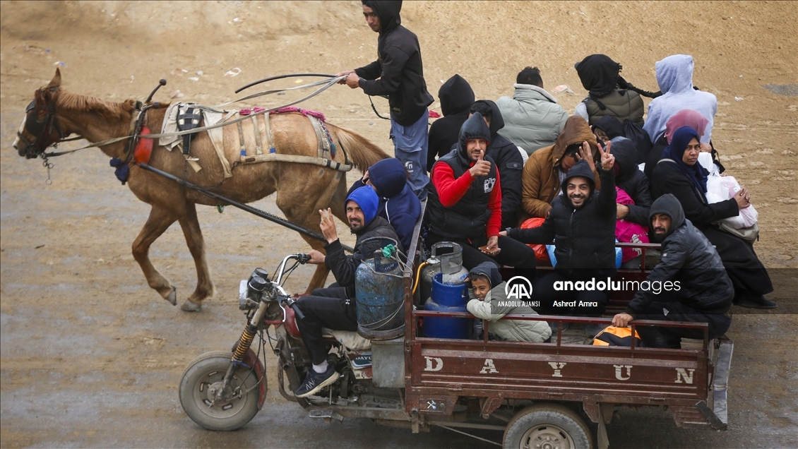 Yerlerinden edilen Filistinlilerin güneyden kuzeydeki evlerine göçü devam ediyor