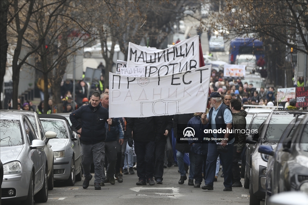Sırbistan'daki ölümlü kaza sonrası başlayan öğrenci gösterileri sürüyor