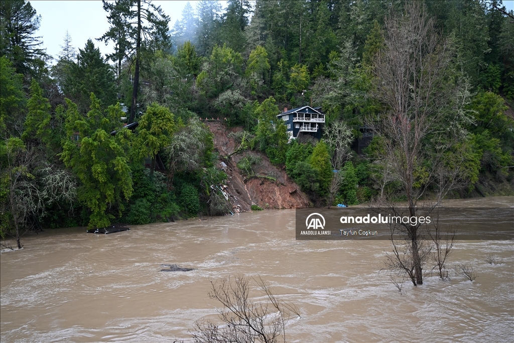 California’da atmosferik nehir nedeniyle şiddetli yağışlar etkili oldu