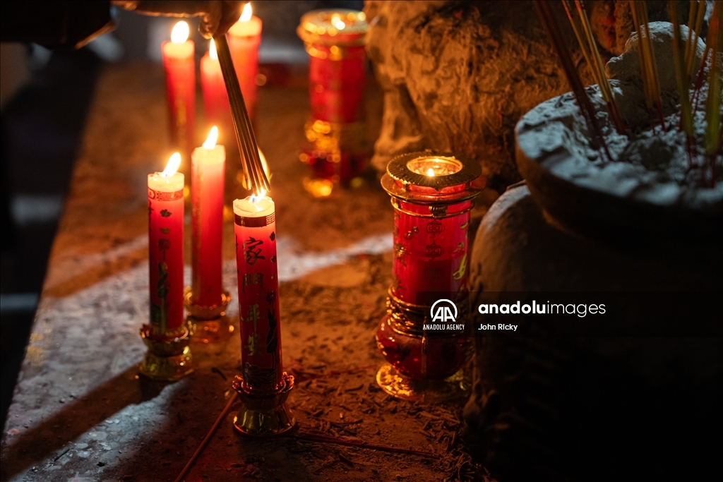 Яркий и самобытный фестиваль Факелов, который проводят жители Китая, принадлежащие к этническому меньшинству Yi (И).