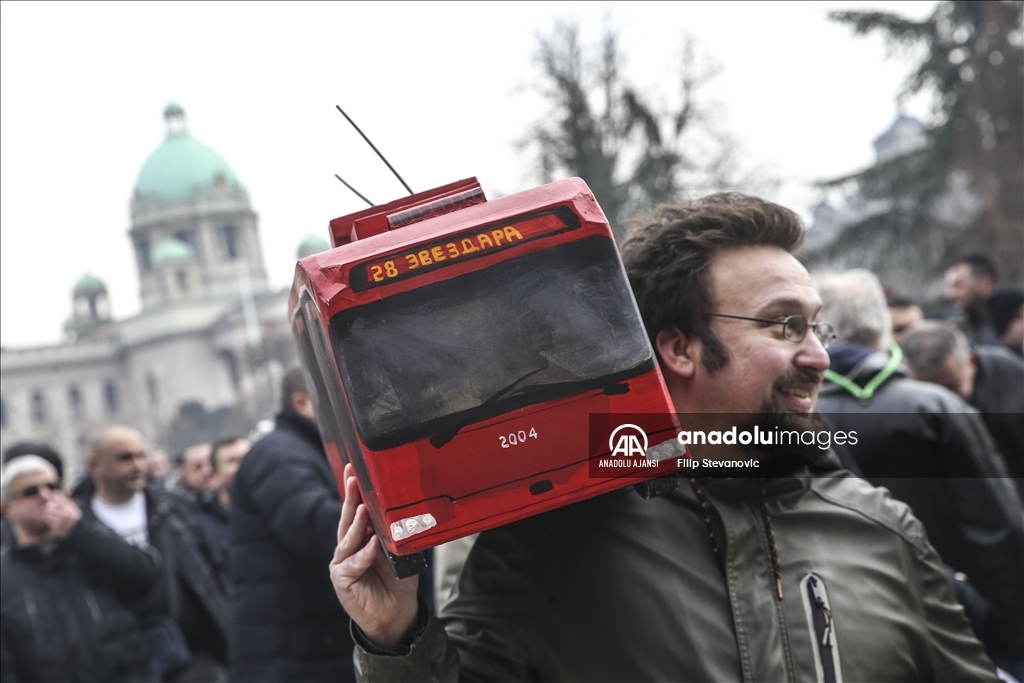 Sırbistan'daki ölümlü kaza sonrası başlayan öğrenci gösterileri sürüyor