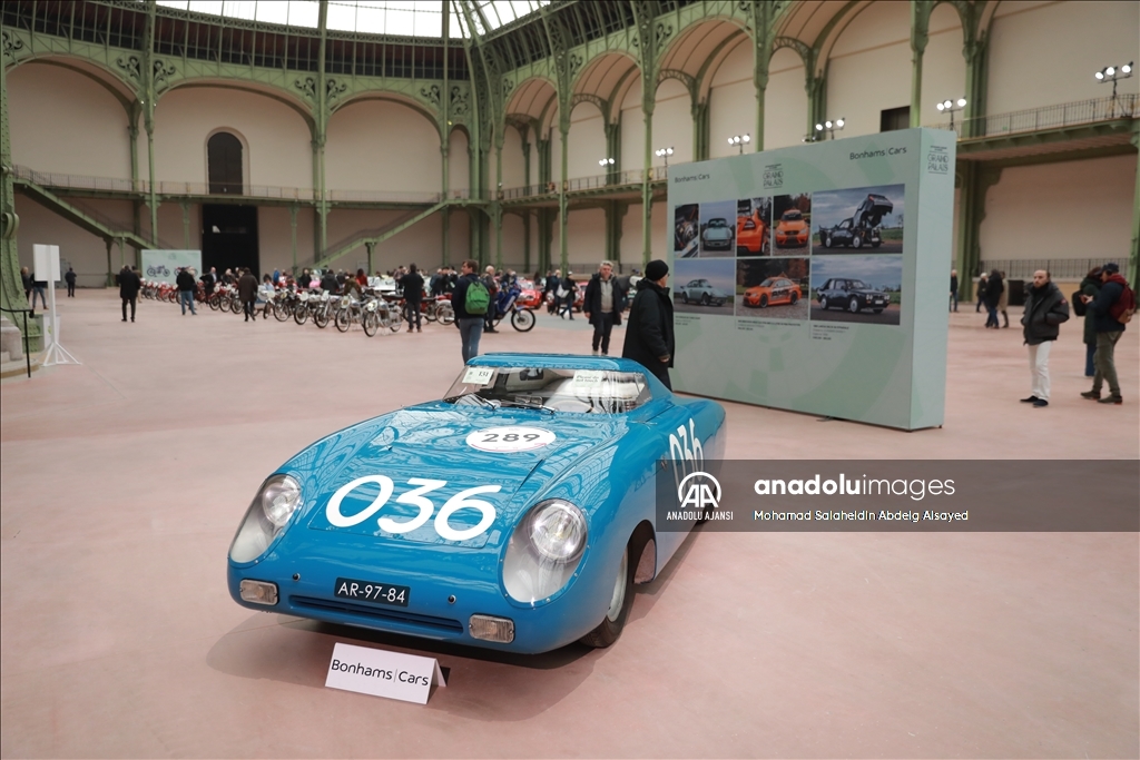 Tarihi "Bonhams Cars", Paris'teki Grand Palais müzesinde müzayede öncesi sergileniyor