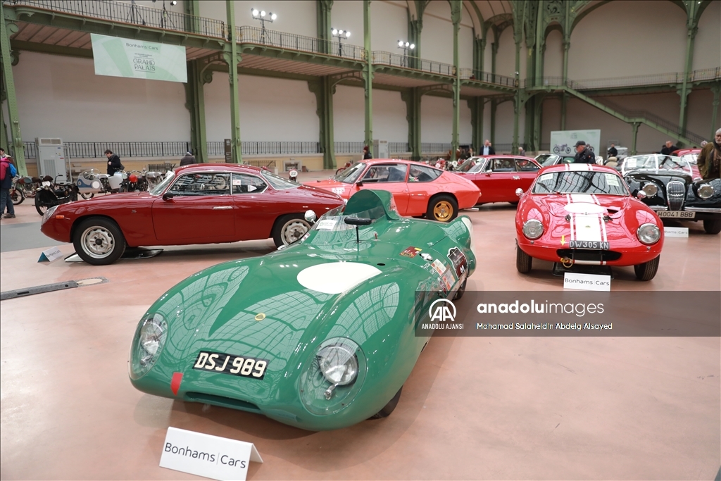 Tarihi "Bonhams Cars", Paris'teki Grand Palais müzesinde müzayede öncesi sergileniyor