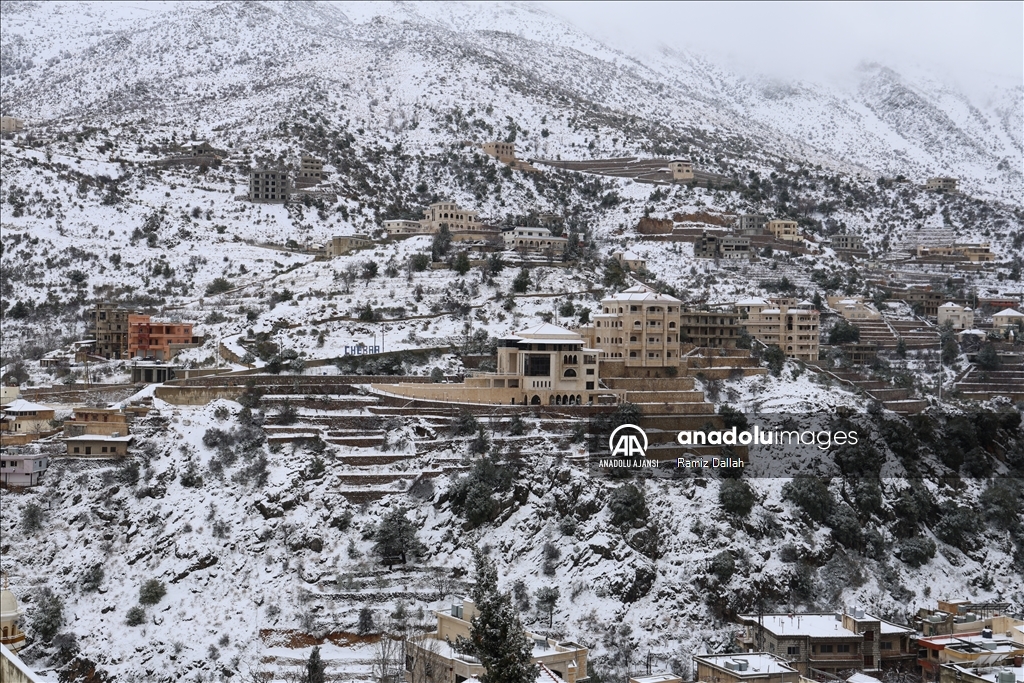 Lübnan'da kar yağışı