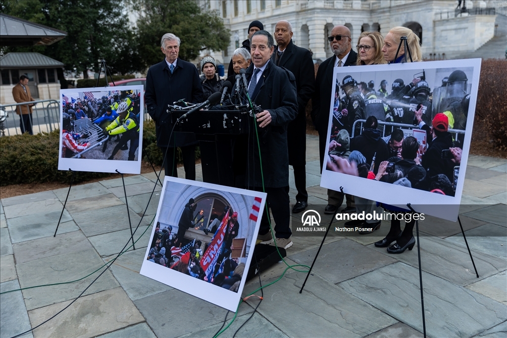 Wasshington D.C.'de 6 Ocak Kongre baskınına karışanların cezalarının affedilmesine karşı protesto