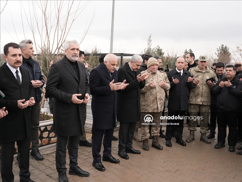 Diyarbakır'da 6 Şubat depremlerinde hayatını kaybedenler programlarla anıldı