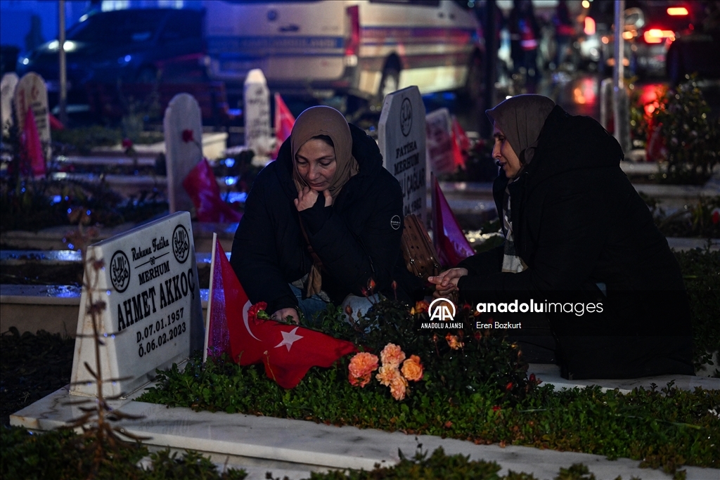 Hatay'da 6 Şubat depreminin yıl dönümünde Narlıca Deprem Mezarlığı ziyaret edildi