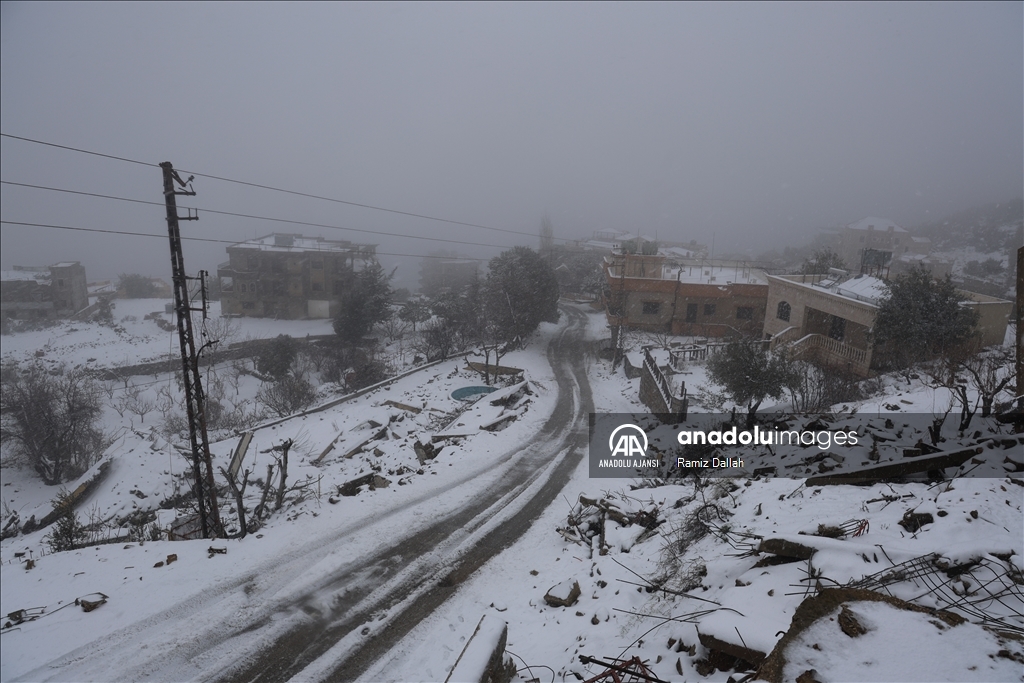 Lübnan'da kar yağışı