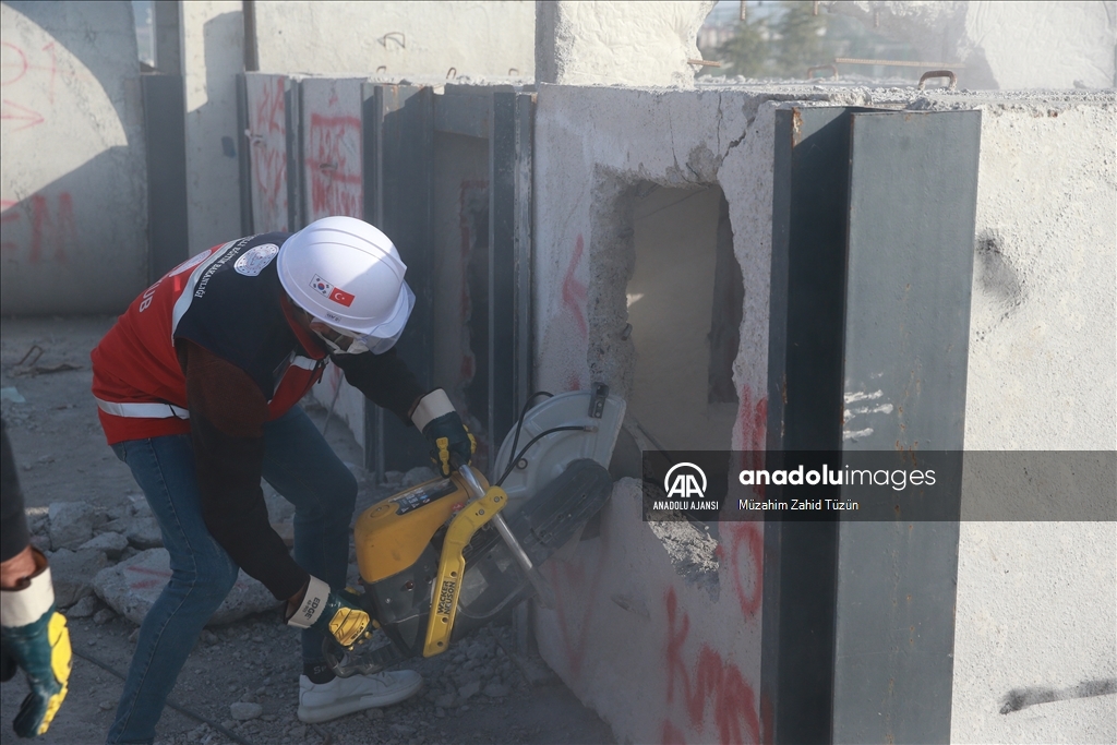 Kahramanmaraş'ta 400 öğretmen aldıkları eğitimle olası afetlere hazırlanıyor