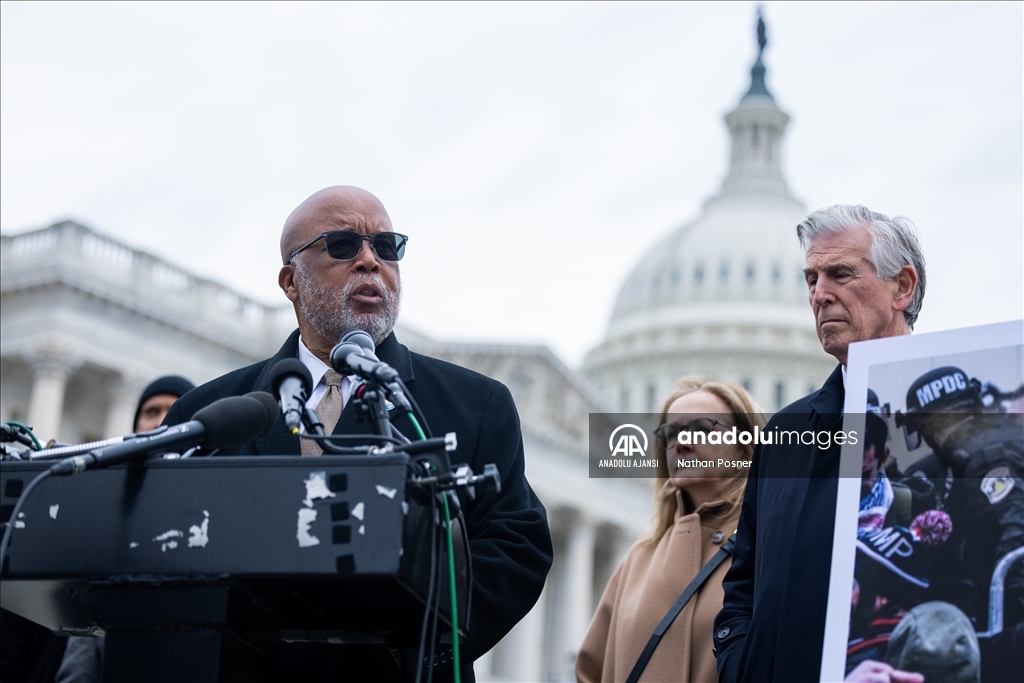 Wasshington D.C.'de 6 Ocak Kongre baskınına karışanların cezalarının affedilmesine karşı protesto