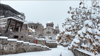 Kayseri'de kar yağışı etkisini sürdürüyor