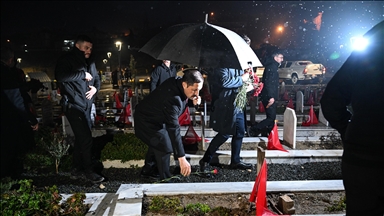 Hatay'da 6 Şubat depreminin yıl dönümünde Narlıca Deprem Mezarlığı ziyaret edildi