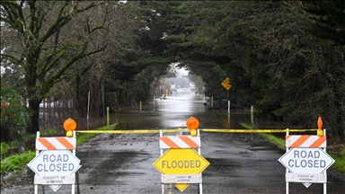 California'da şiddetli yağış sele neden oldu