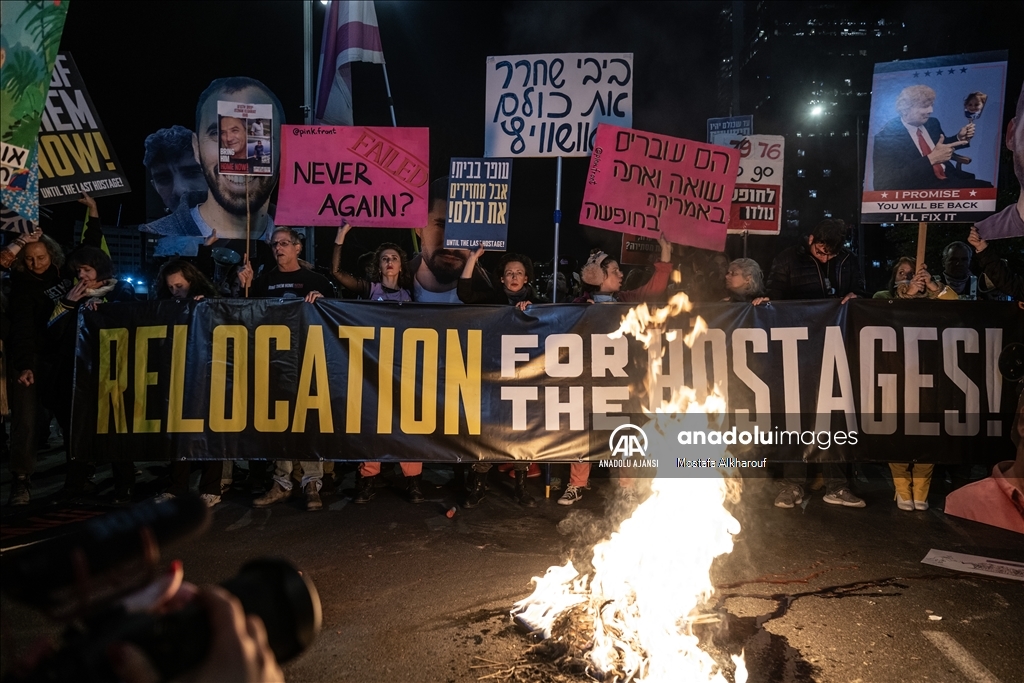 Ateşkesin kalıcı olması talebiyle Tel Aviv'de gösteri düzenlendi