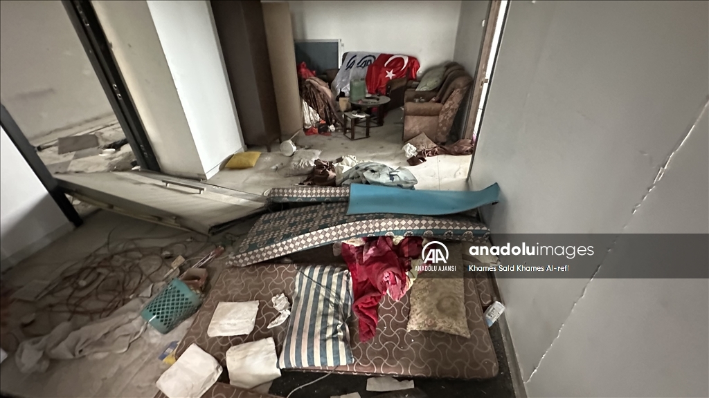 Gazze'deki medya ofislerinin bulunduğu plaza, İsrail'in yıkıcı saldırılarını gözler önüne seriyor