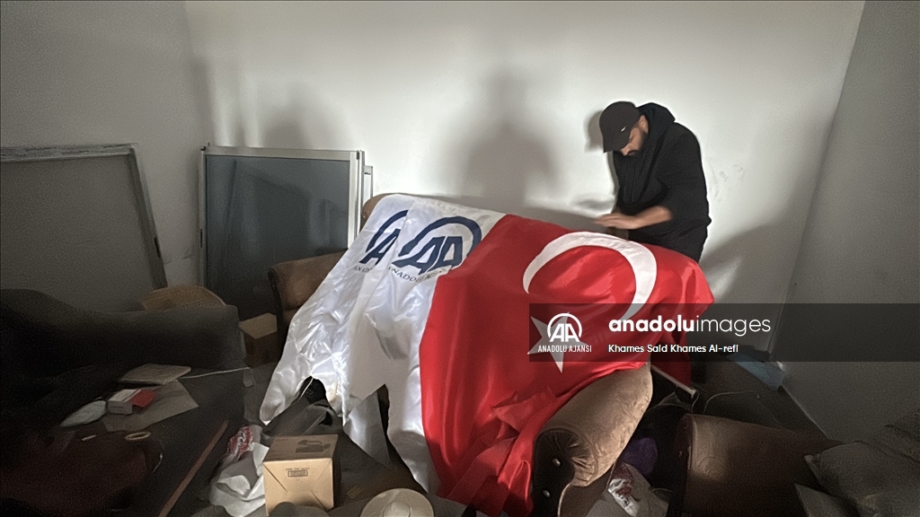 Gazze'deki medya ofislerinin bulunduğu plaza, İsrail'in yıkıcı saldırılarını gözler önüne seriyor