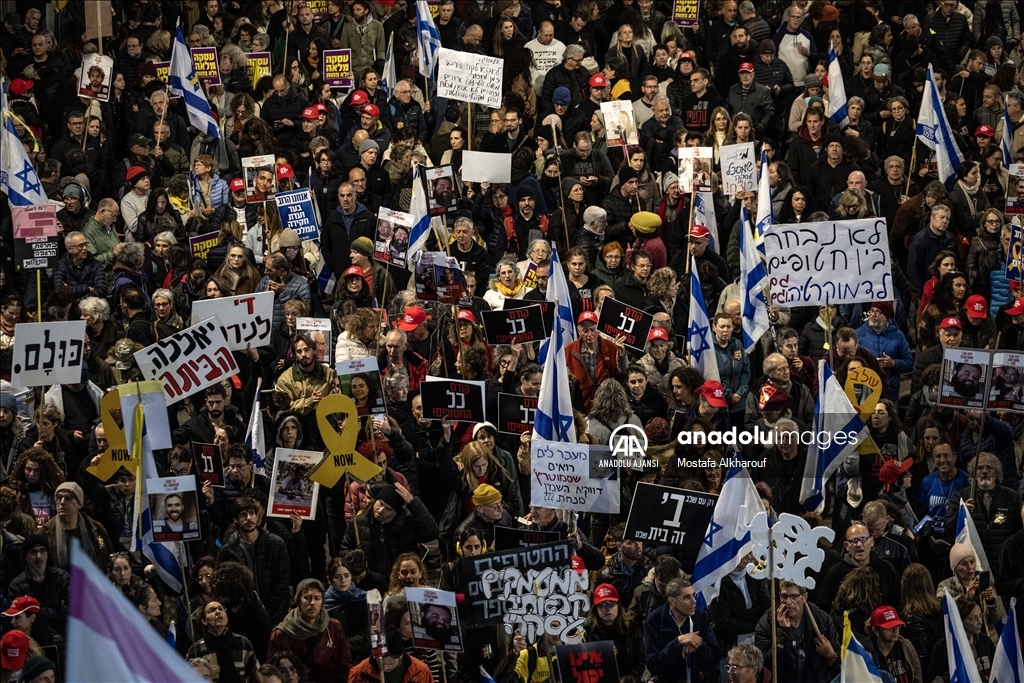 Ateşkesin kalıcı olması talebiyle Tel Aviv'de gösteri düzenlendi