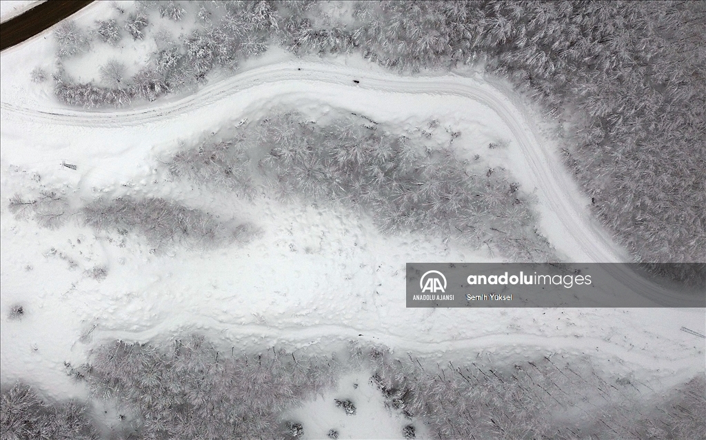 Kastamonu'da kar yağışının ardından oluşan manzara dron ile görüntülendi
