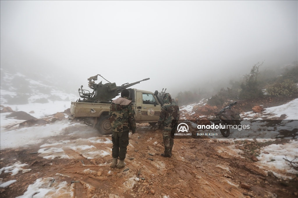 Suriye Ordusu, Lübnan sınırında Hizbullah’la çatışmaların ardından kontrolü ele aldı